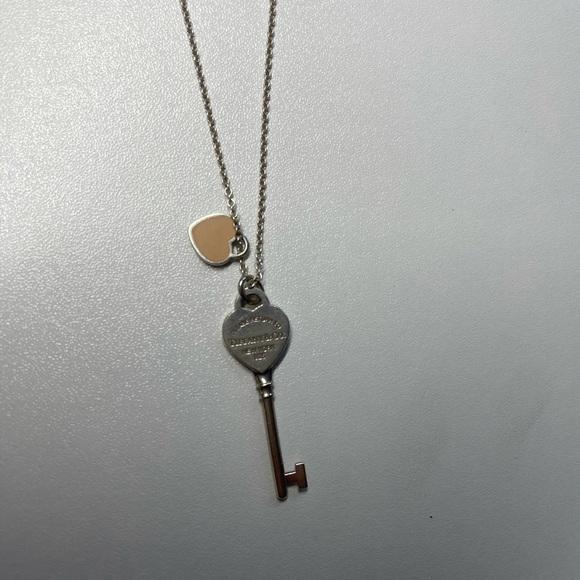 Tiffany & Co large key necklace with mini heart - Picture 1 of 4